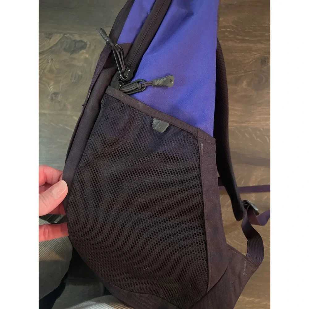 The North Face Vault Backpack Purple Black FlexVent Laptop Sleeve Daypack